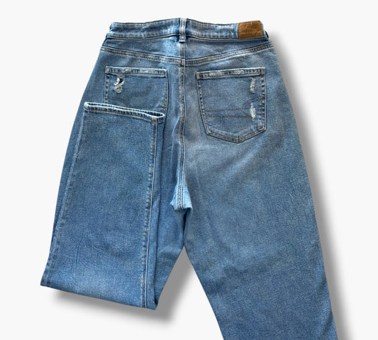 AMERICAN EAGLE MOM JEANS | SIZE 46