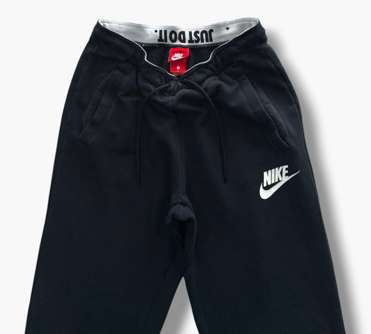 NIKE | SIZE S
