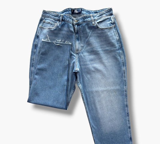 HOLLISTER MOM JEANS | SIZE 50