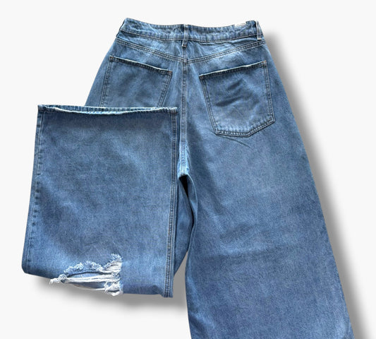 ALMOST WIDE | SIZE 42-44