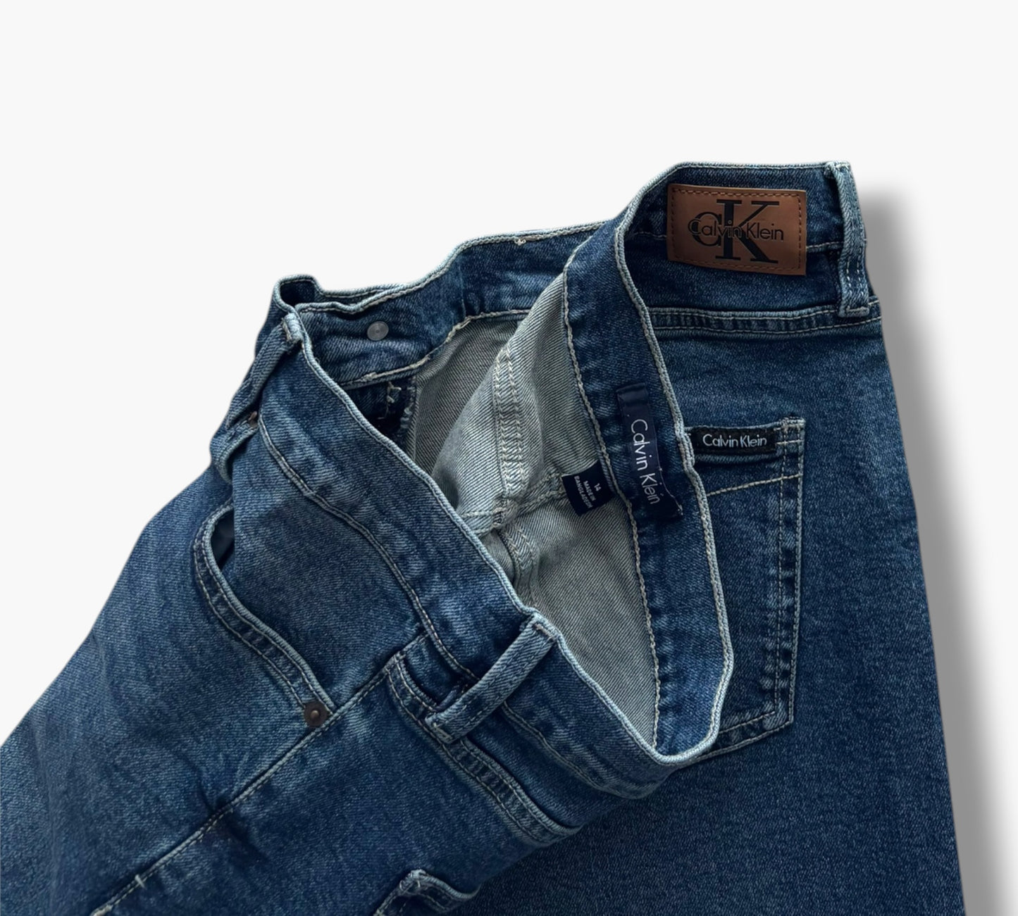 CALVIN KLEIN CLASSIC FIT | SIZE 44-46