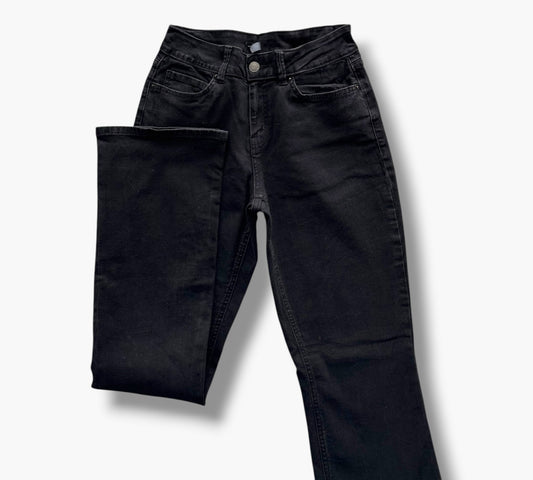 YMI FLARE | SIZE 40
