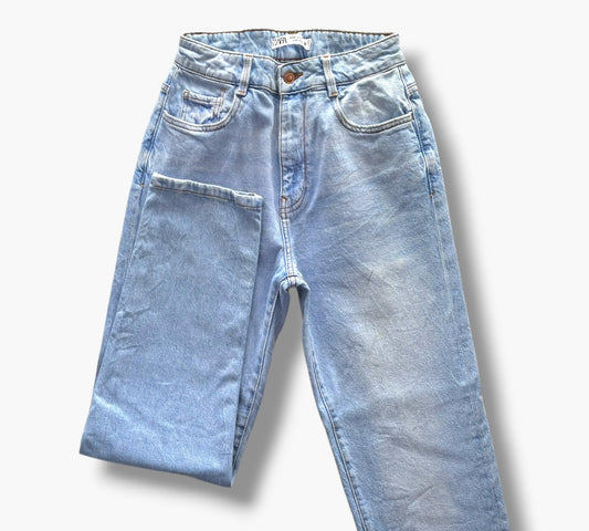 ZARA MOM JEANS | SIZE 36