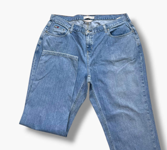TOMMY HILFIGER CLSSIC FIT | SIZE 52