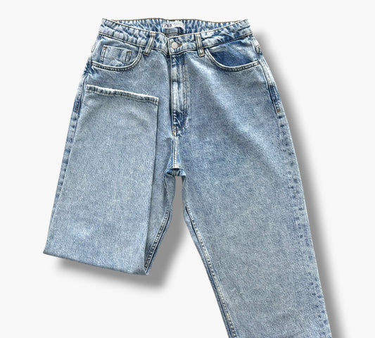 ZARA MOM JEANS | SIZE 42