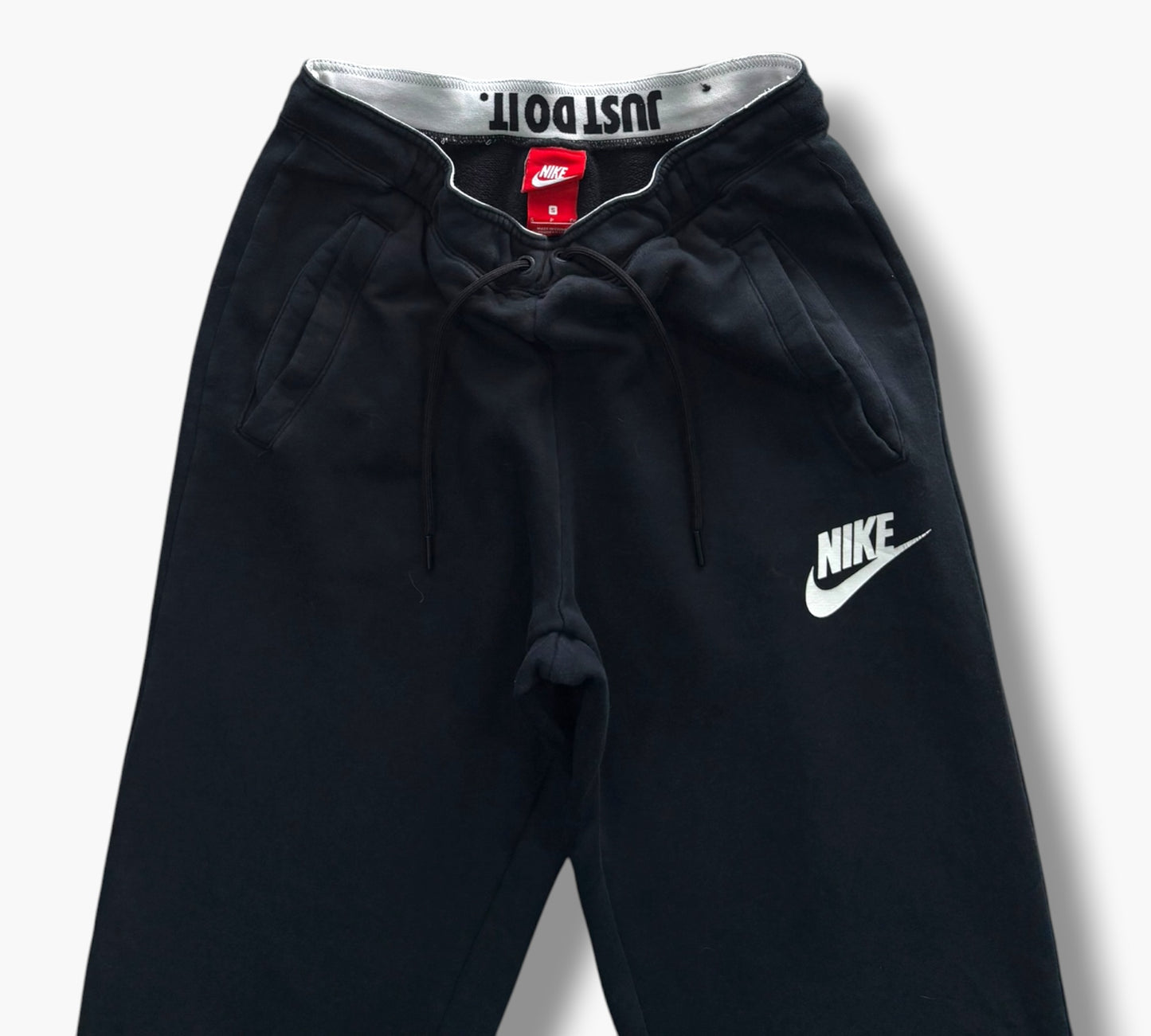 NIKE | SIZE S