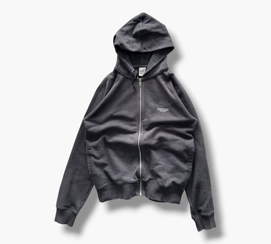 NIKE | SIZE M